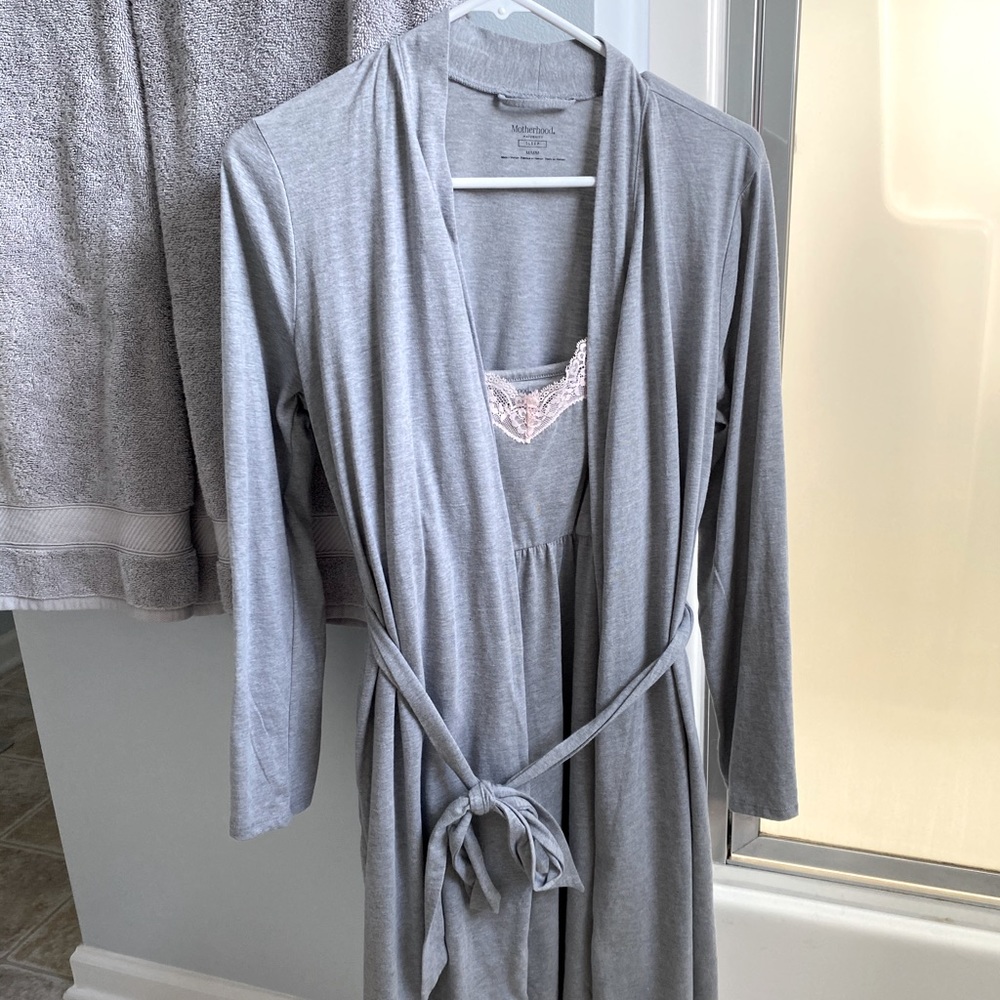 Maternity Nightgown and Robe - Medium